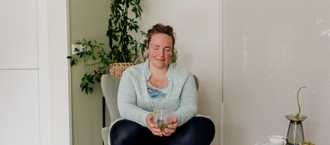 Thee drinken bij Mevrouw Cha