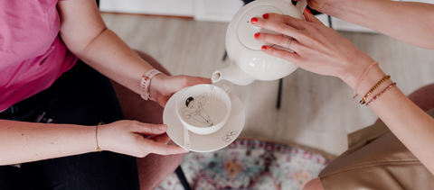 Drink thee met Mevrouw Cha